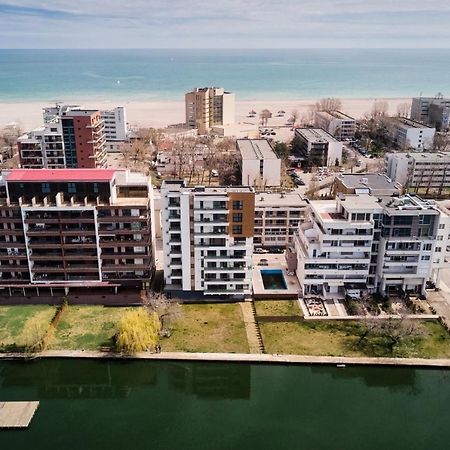 Riva Lake Boutique Mamaia Luaran gambar