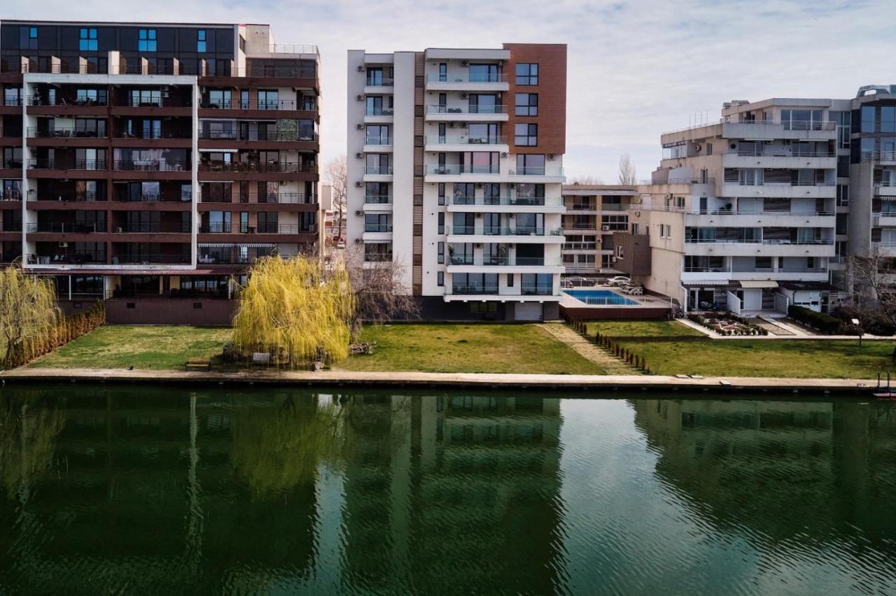 Riva Lake Boutique Mamaia Luaran gambar