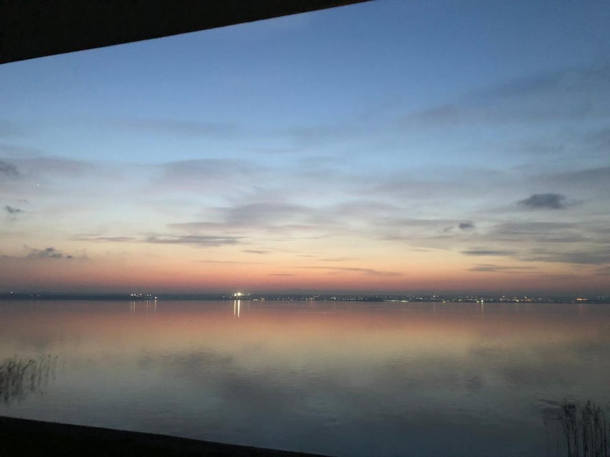 Riva Lake Boutique Mamaia Luaran gambar