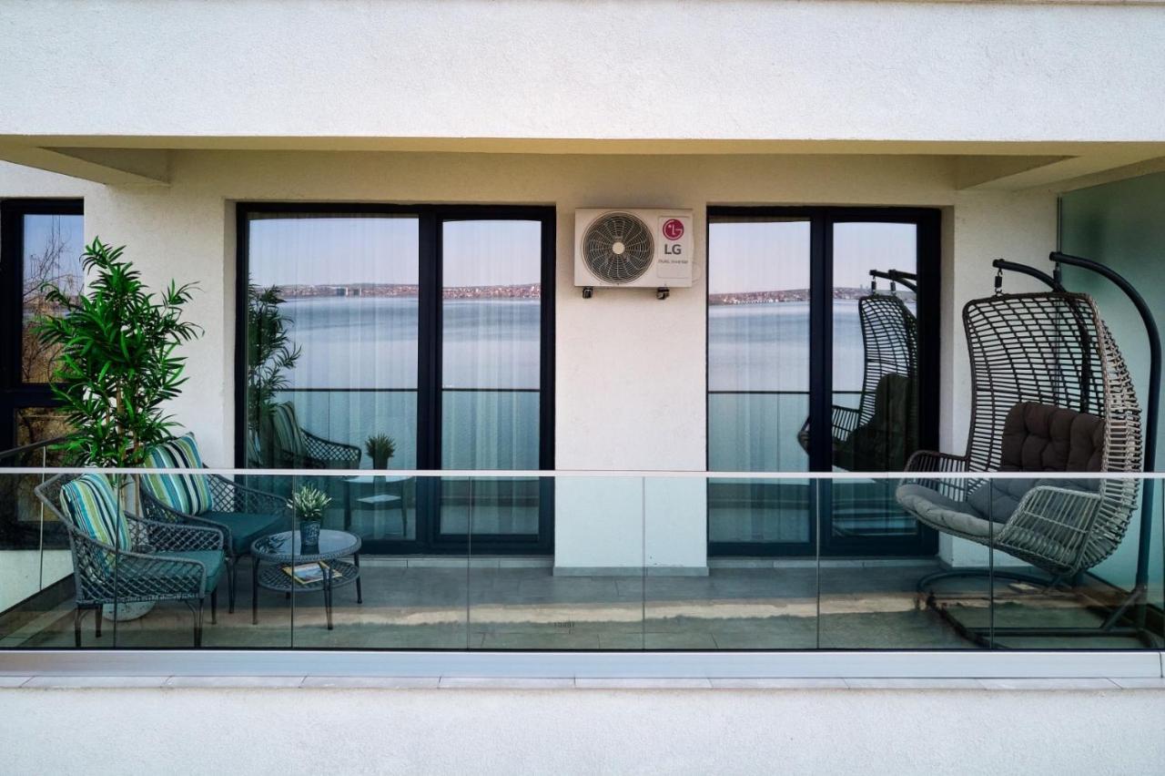 Riva Lake Boutique Mamaia Luaran gambar